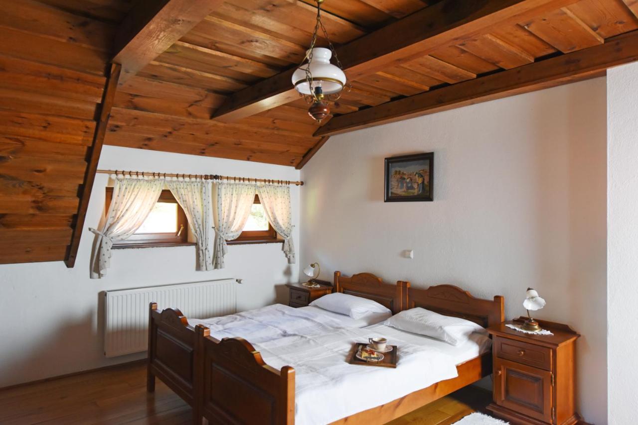 Domacija Seruga Countryside Hotel Novo Mesto Esterno foto